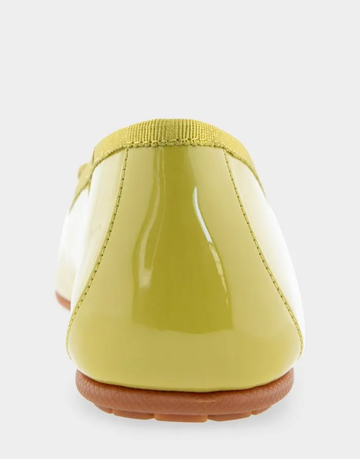 Aerosoles Comfortable Women039s Ballet Flat In Green Sheen Patent Faux Leather Green Sheen Patent Faux Leather Women Wide Width Flats