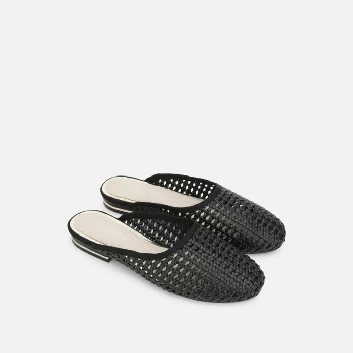 Balance Woven Mule Black Women Kenneth Cole Flats