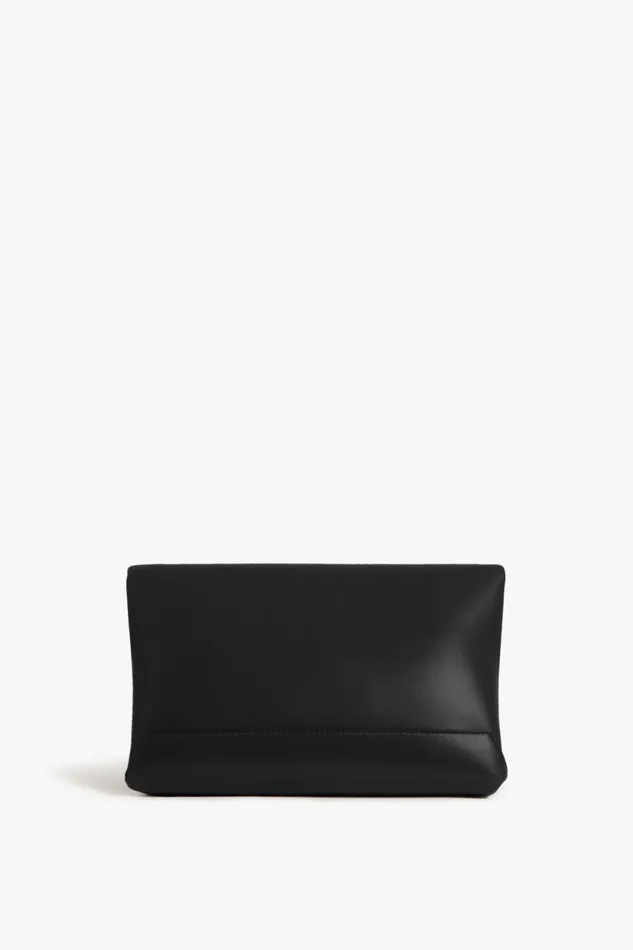 Clutches Women Victoria Beckham Chain Pouch In Black Leather Clutch Victoria Beckham UK Clutches Women Victoria Beckham Chain Pouch In Black Leather Clutch Victoria Beckham UK