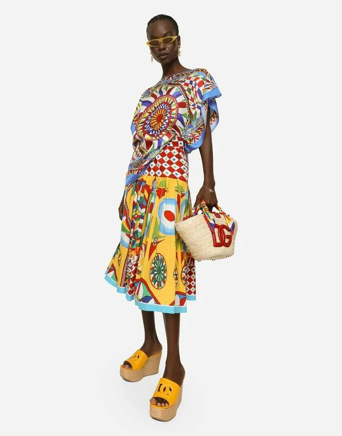 Dolce and Gabbana Shirts And Tops Women Carrettoprint Scarfpanel Twill Blouse Multicolor Dolce and Gabbana Shirts And Tops Women Carrettoprint Scarfpanel Twill Blouse Multicolor