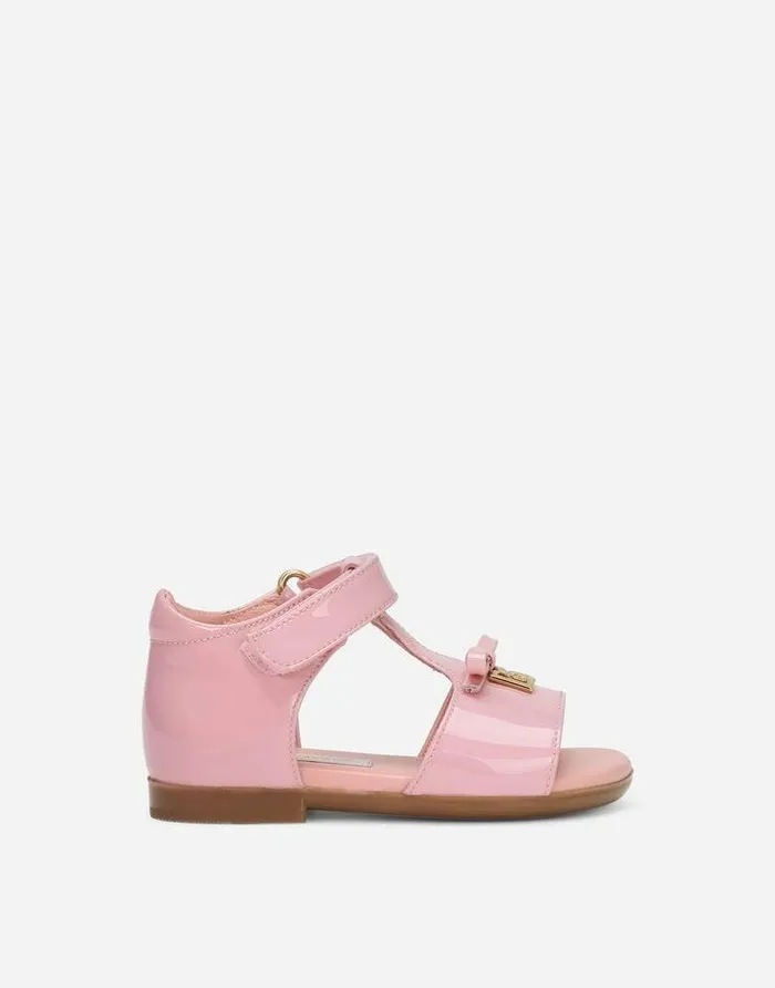 Dolce and Gabbana Shoes 2438 Children Patent Leather First Steps Sandals With Metal DG Logo Pink Dolce and Gabbana Shoes 2438 Children Patent Leather First Steps Sandals With Metal DG Logo Pink