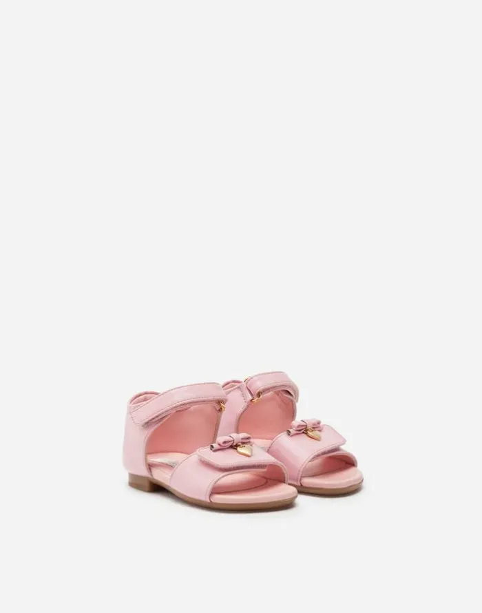 Dolce and Gabbana Shoes For First Steps 1926 Children Patent Leather Sandals With Charm Embellishment Pink Dolce and Gabbana Shoes For First Steps 1926 Children Patent Leather Sandals With Charm Embellishment Pink