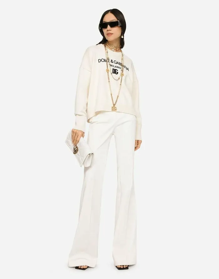 Dolce and Gabbana Sweaters And Cardigans Women Cashmere Sweater With Flocked DG Logo White Dolce and Gabbana Sweaters And Cardigans Women Cashmere Sweater With Flocked DG Logo White