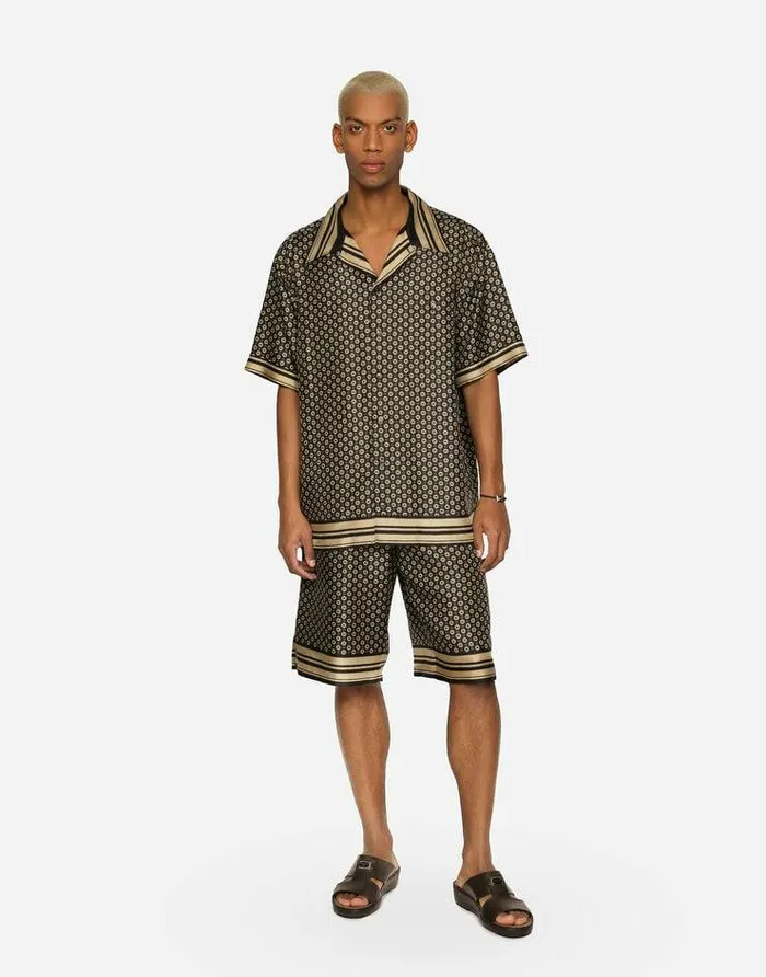 Dolce and Gabbana Trousers And Shorts Men Silk Twill Jogging Shorts With DG Logo Print Black Dolce and Gabbana Trousers And Shorts Men Silk Twill Jogging Shorts With DG Logo Print Black