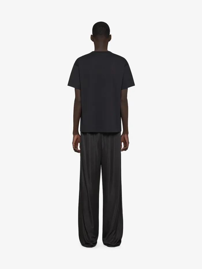 Givenchy 4G Stars Boxy Fit Tshirt In Cotton Black Men TShirts