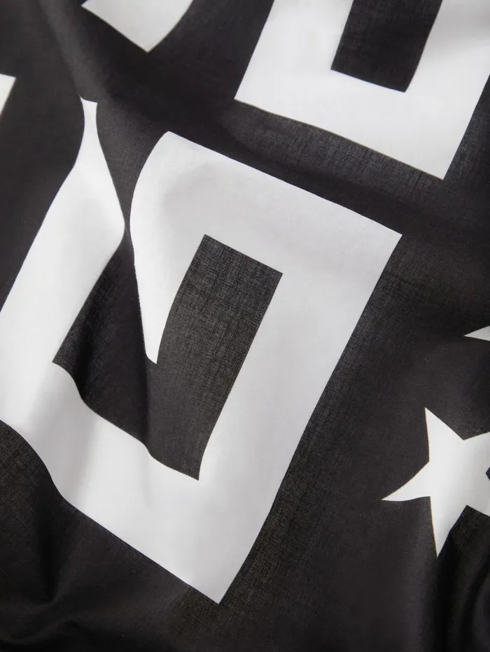 Givenchy 4G Stars Shawl In Cotton Black Men Scarves and Ties Givenchy 4G Stars Shawl In Cotton Black Men Scarves and Ties