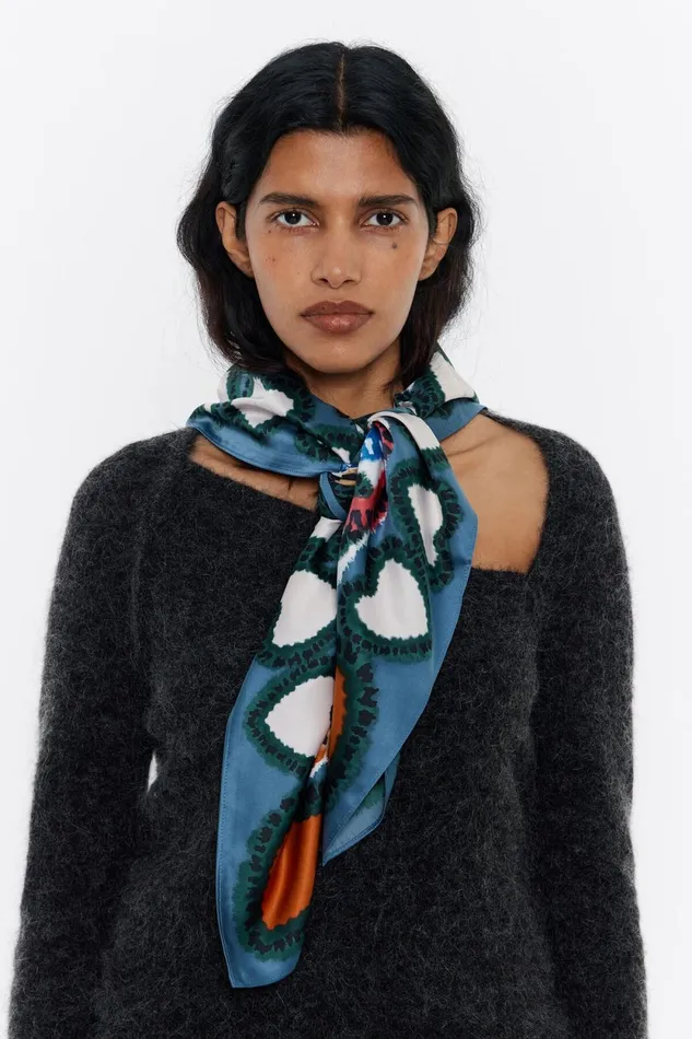 Gray Frame Hearts Scarf Grey Women Bimba Y Lola Scarves Gray Frame Hearts Scarf Grey Women Bimba Y Lola Scarves