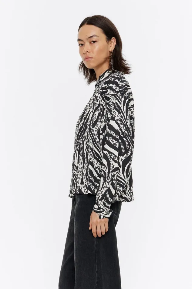 Ivory Zebra Boxy Shirt Zebra Ivory Women Bimba Y Lola Total Look Ivory Zebra Boxy Shirt Zebra Ivory Women Bimba Y Lola Total Look