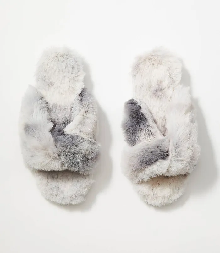 LOFT Tie Dye Criss Cross Faux Fur Slippers Light Pebble Women Shoes