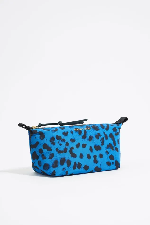 Medium Blue Animal Nylon Trapezium Makeup Case Animal Print Blue Women Bimba Y Lola Vanity Pouches Medium Blue Animal Nylon Trapezium Makeup Case Animal Print Blue Women Bimba Y Lola Vanity Pouches