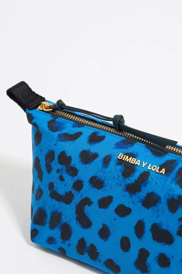 Medium Blue Animal Nylon Trapezium Makeup Case Animal Print Blue Women Bimba Y Lola Vanity Pouches Medium Blue Animal Nylon Trapezium Makeup Case Animal Print Blue Women Bimba Y Lola Vanity Pouches