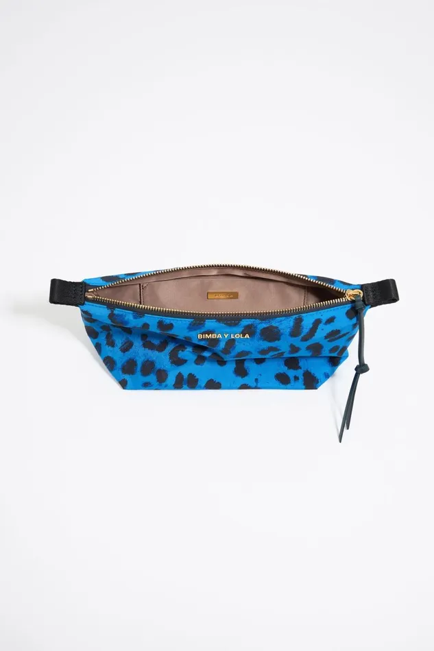 Medium Blue Animal Nylon Trapezium Makeup Case Animal Print Blue Women Bimba Y Lola Vanity Pouches Medium Blue Animal Nylon Trapezium Makeup Case Animal Print Blue Women Bimba Y Lola Vanity Pouches