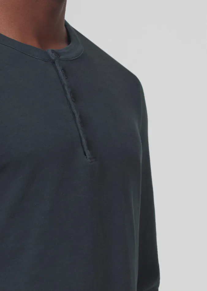 Men Shirts Citizens Of Humanity Classic Henley In Charred Cedar