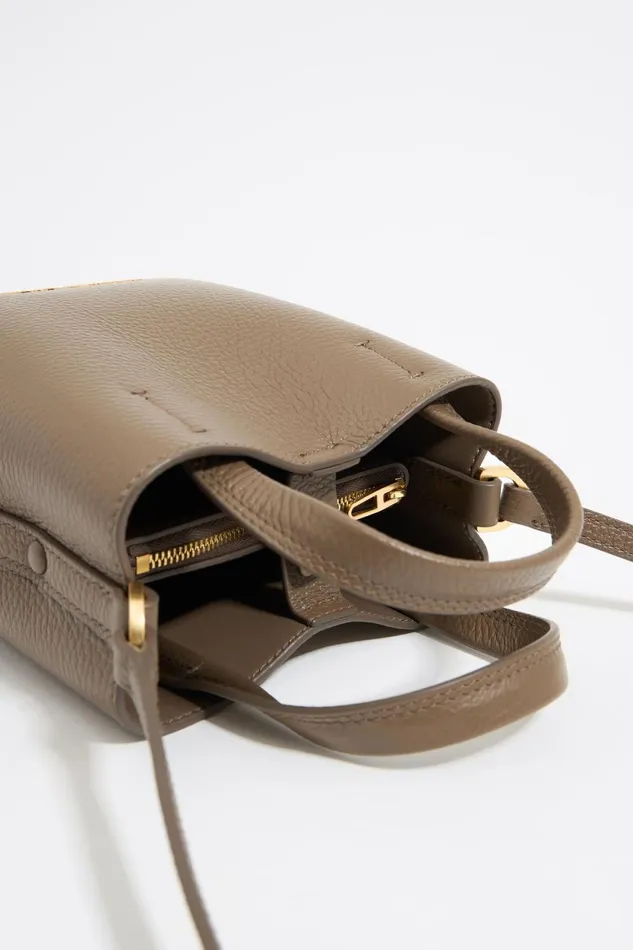 Mini Sac Chihuahua Cuir Taupe Fonc Dark Taupe Women Bimba Y Lola Crossbody Bags