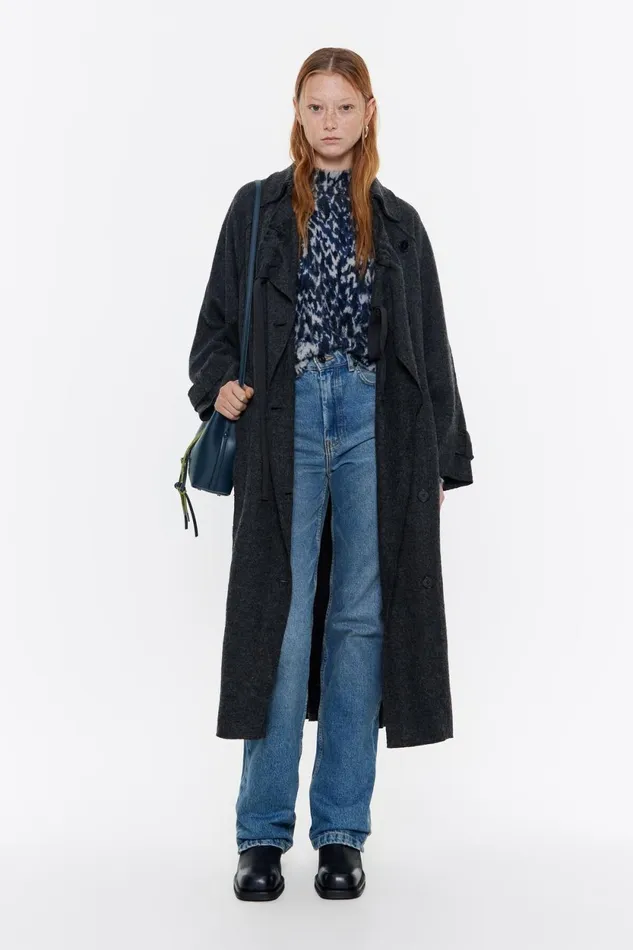 Navy Blue Fluffy Plumancha Boxy Sweater Plumancha Navy Women Bimba Y Lola Knitwear Navy Blue Fluffy Plumancha Boxy Sweater Plumancha Navy Women Bimba Y Lola Knitwear