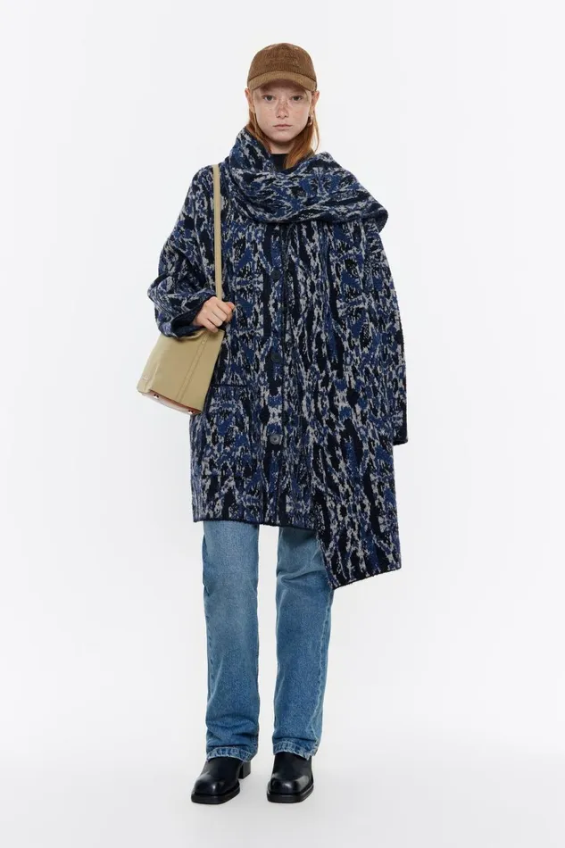 Navy Blue Plumancha Jacquard Jacket Plumancha Navy Women Bimba Y Lola Coats And Trench Coats Navy Blue Plumancha Jacquard Jacket Plumancha Navy Women Bimba Y Lola Coats And Trench Coats