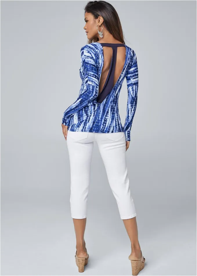 OPEN BACK ACTIVE TOP Blue and White Women VENUS Tops