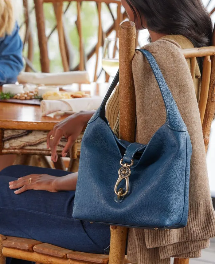 Pebble Grain Small Logo Lock Sac Jeans Woman Dooney and Bourke Shoulder Bags Pebble Grain Small Logo Lock Sac Jeans Woman Dooney and Bourke Shoulder Bags