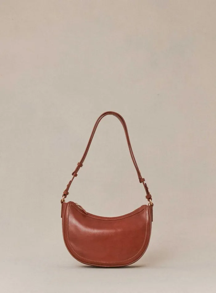 Petite Mendigote Shoulder Bags Fw24 Sac Saula Avec Chaine Retail Camel 8211 Women