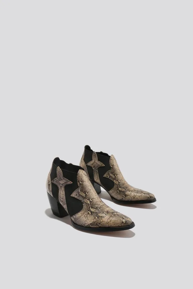 Rachel Comey Boots Women Orlando Boot Champagne