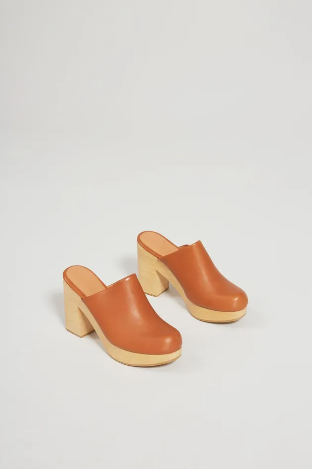Rachel Comey Clogs Women Dakota Clog Natural