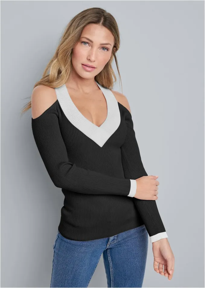 RIBBED COLD SHOULDER V NECK SWEATER Pink and White Women VENUS Pullover