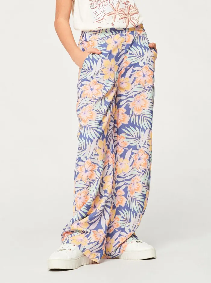 Roxy Jeans and Pants Girl039s 416 You Found Me Pants Marlin Funky Palm 8211 Women