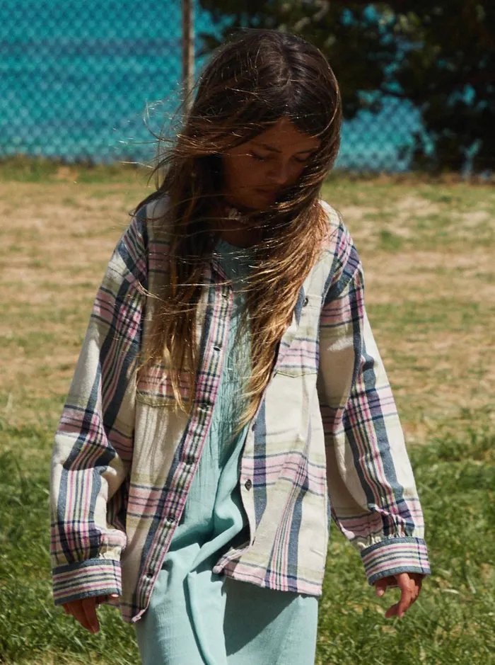 Roxy Tees and Tanks Girl039s 416 Something Beautiful Plaid Oversized Shirt Tapioca Right Plaid 8211 Women Roxy Tees and Tanks Girl039s 416 Something Beautiful Plaid Oversized Shirt Tapioca Right Plaid 8211 Women