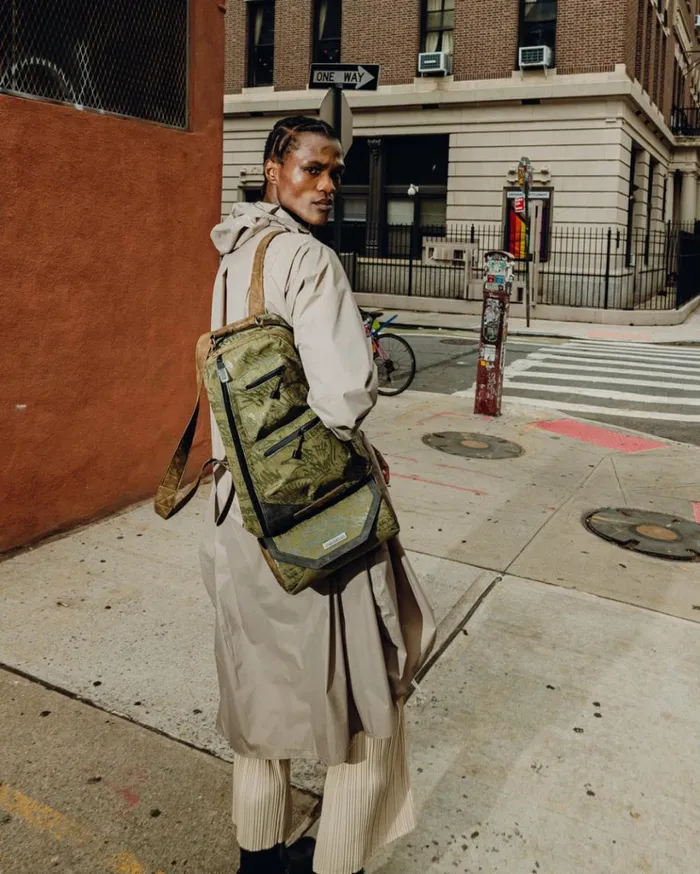 SPRAYGROUND DUNE FREMKIT BACKPACK CROSSBODY DESERT SAND Bags