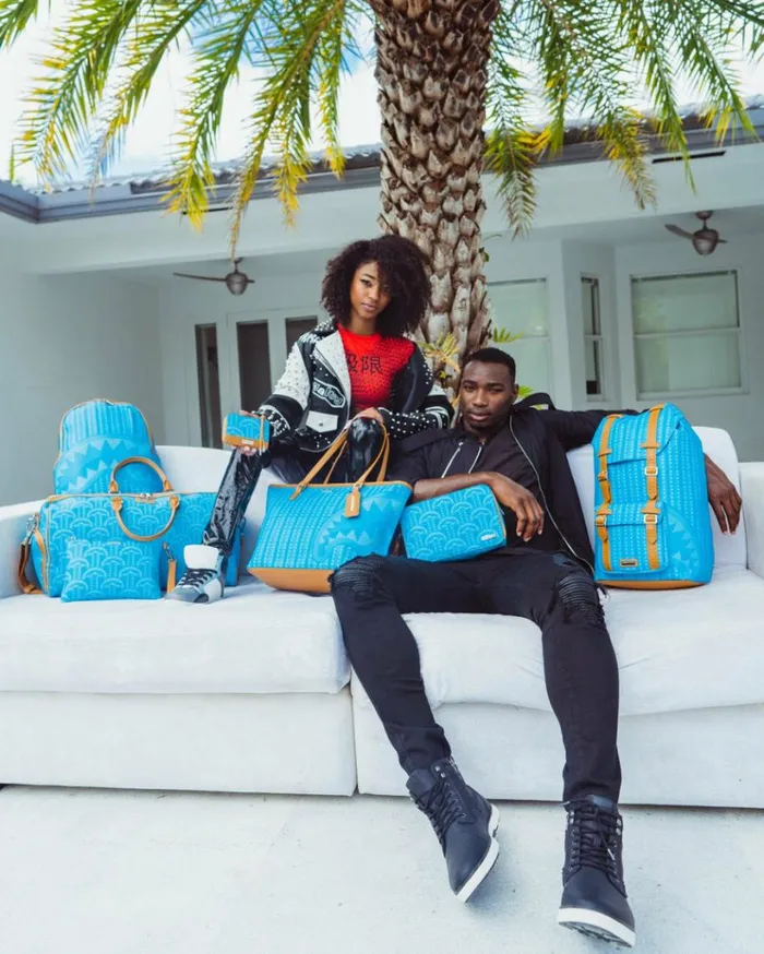 SPRAYGROUND ILLUCHAINS TURQ CROSSOVER CLUTCH Bags SPRAYGROUND ILLUCHAINS TURQ CROSSOVER CLUTCH Bags
