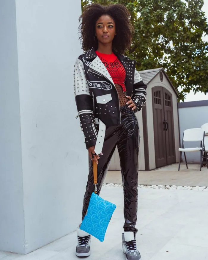 SPRAYGROUND ILLUCHAINS TURQ CROSSOVER CLUTCH Bags SPRAYGROUND ILLUCHAINS TURQ CROSSOVER CLUTCH Bags