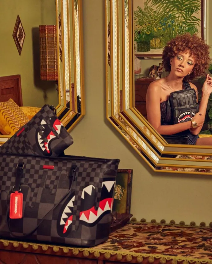 SPRAYGROUND XTC GREY SHARKS IN PARIS CROSSOVER CLUTCH Bags SPRAYGROUND XTC GREY SHARKS IN PARIS CROSSOVER CLUTCH Bags