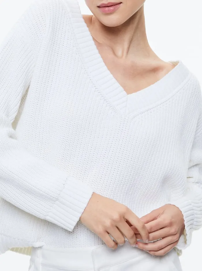 Sweaters Women Alice Olivia Alita Relaxed V Neck Pullover Soft White