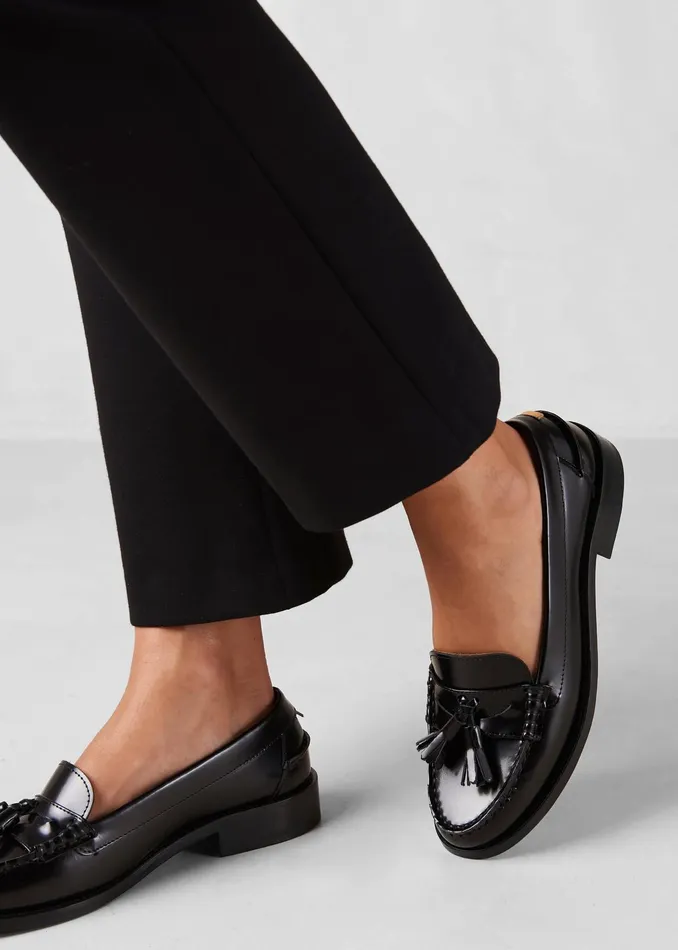 The Frankie Shop Alohas Terrane Leather Loafers 8211 Black 8211 Women