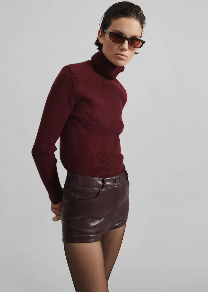 The Frankie Shop Bottoms Nevis Faux Leather Hot Pants 8211 Burgundy 8211 Women