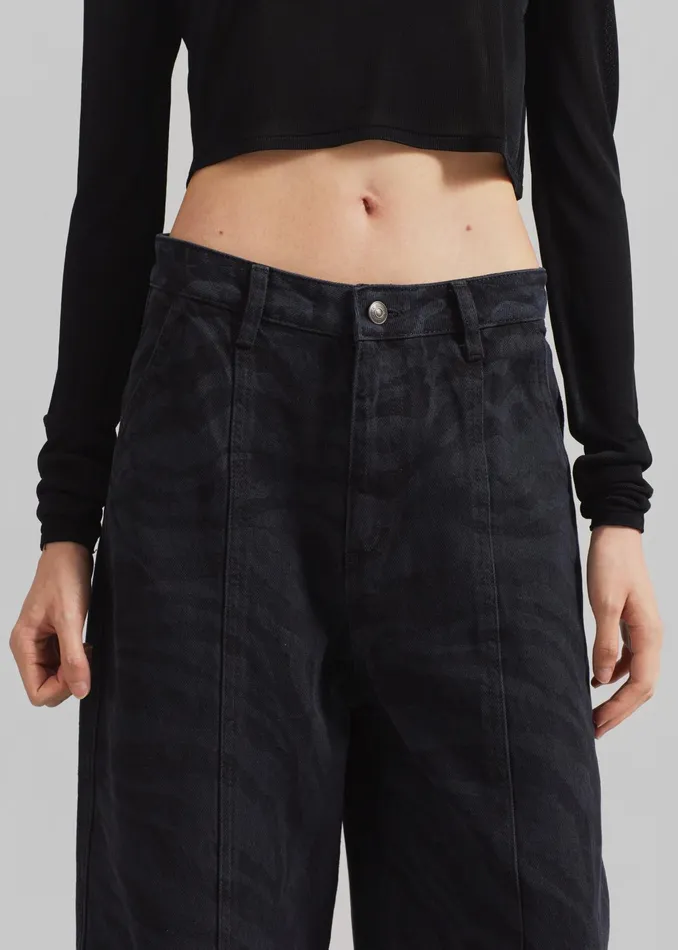 The Frankie Shop Bottoms Rotate Zebra Twill Cargo Pants 8211 Black Washed 8211 Women