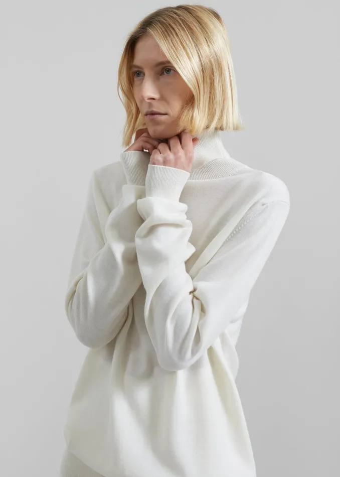 The Frankie Shop Knitwear Eve Thin Turtleneck Sweater 8211 Ivory 8211 Women