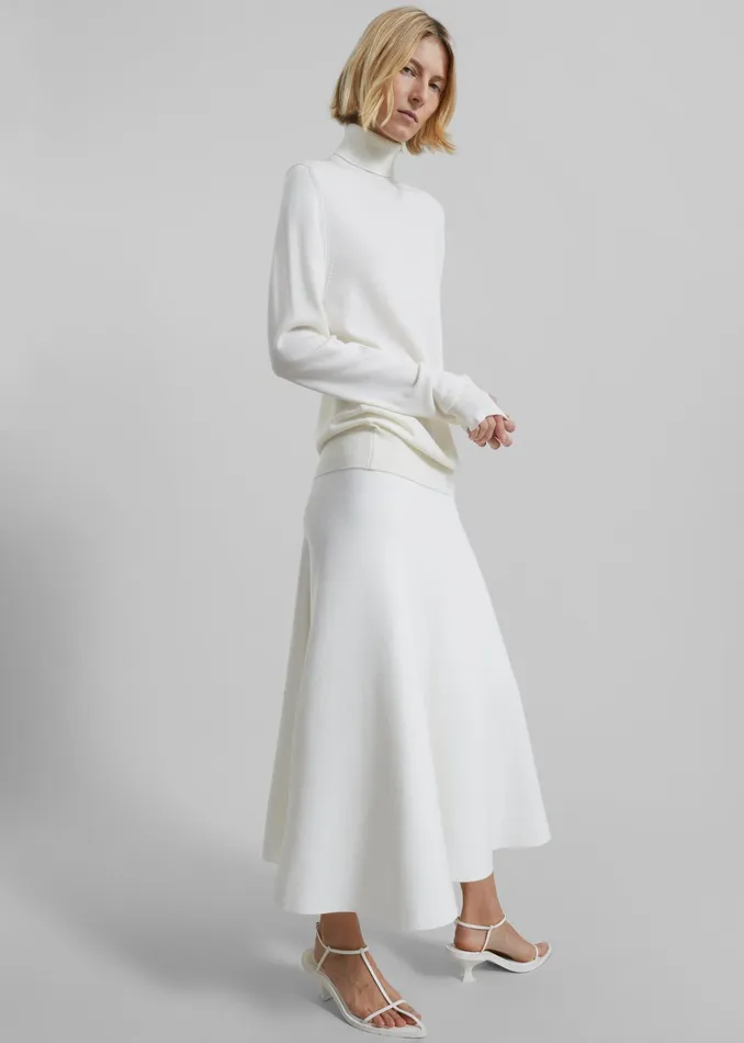 The Frankie Shop Knitwear Eve Thin Turtleneck Sweater 8211 Ivory 8211 Women