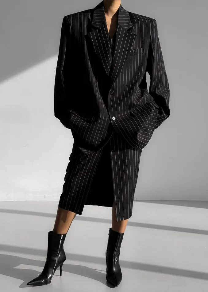 The Frankie Shop Outerwear Holland Padded Shoulder Blazer 8211 BlackWhite Pinstripe 8211 Women
