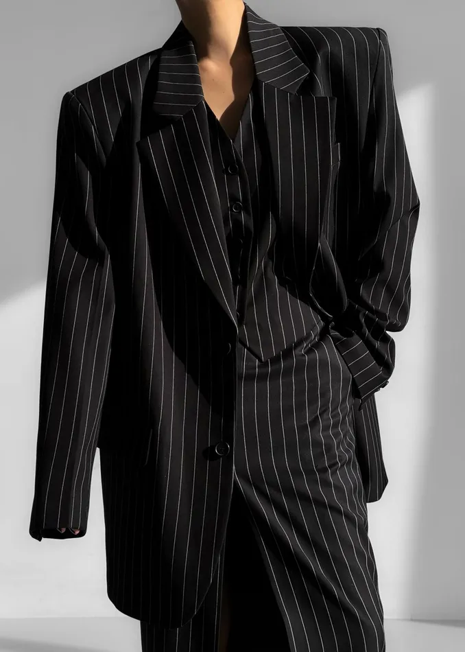 The Frankie Shop Outerwear Holland Padded Shoulder Blazer 8211 BlackWhite Pinstripe 8211 Women