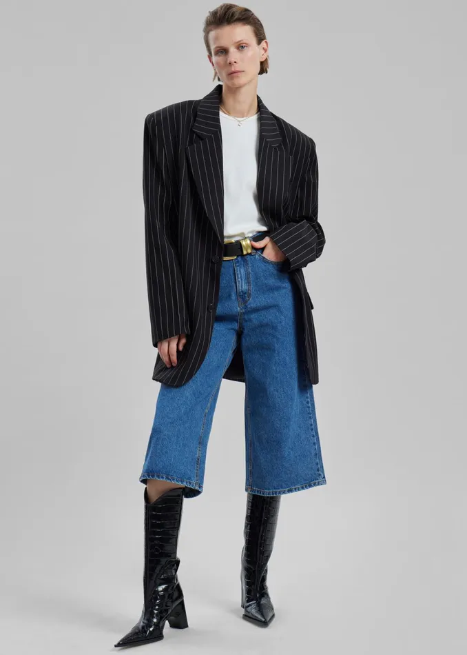 The Frankie Shop Outerwear Holland Padded Shoulder Blazer 8211 BlackWhite Pinstripe 8211 Women