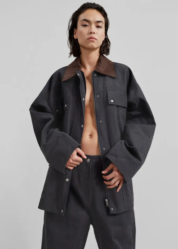 The Frankie Shop Outerwear Stevan Contrast Collar Cargo Jacket 8211 Charcoal 8211 Women
