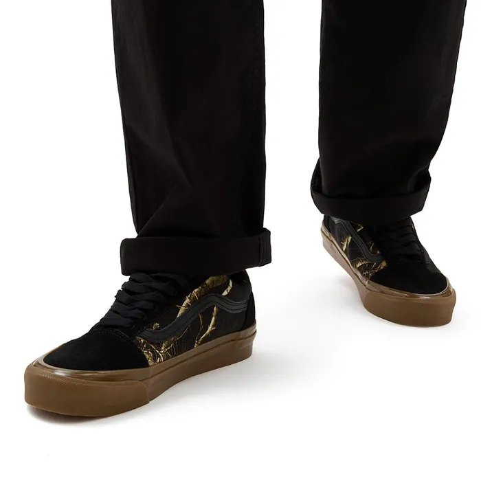 Vans Classics Men Realtree Old Skool 36 DX Shoes Black