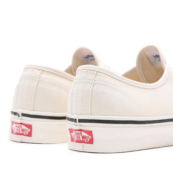 Vans Classics Women Anaheim Factory Authentic 44 DX Shoes White