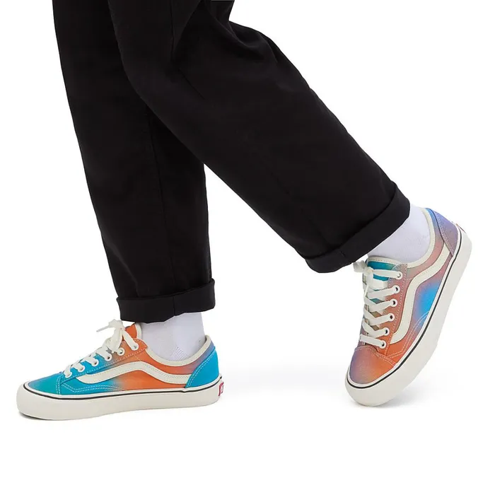 Vans View All Men Aura Fade Style 36 Decon VR3 Shoes Multicolour
