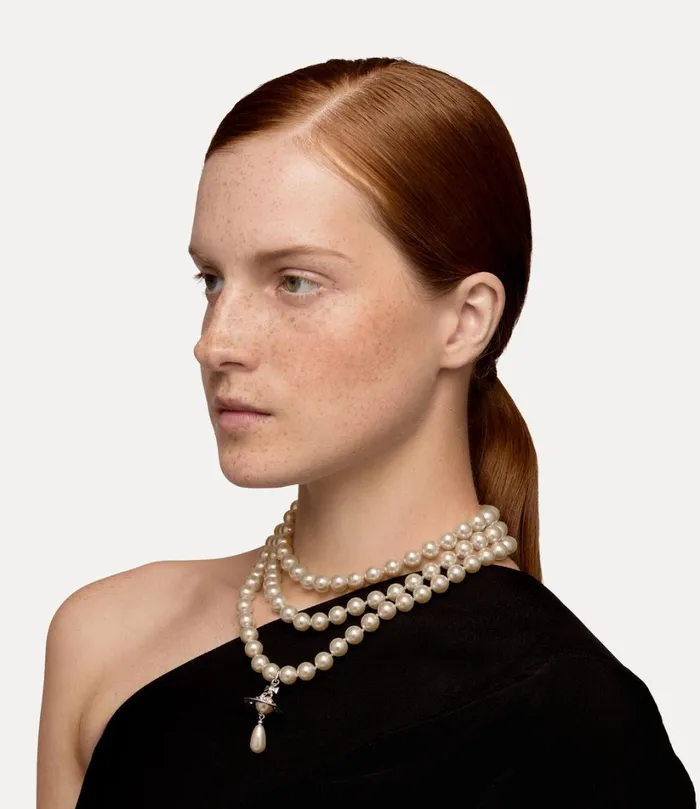 Vivienne Westwood Necklaces Women Three Row Pearl Drop Choker Platinumpearlmulti