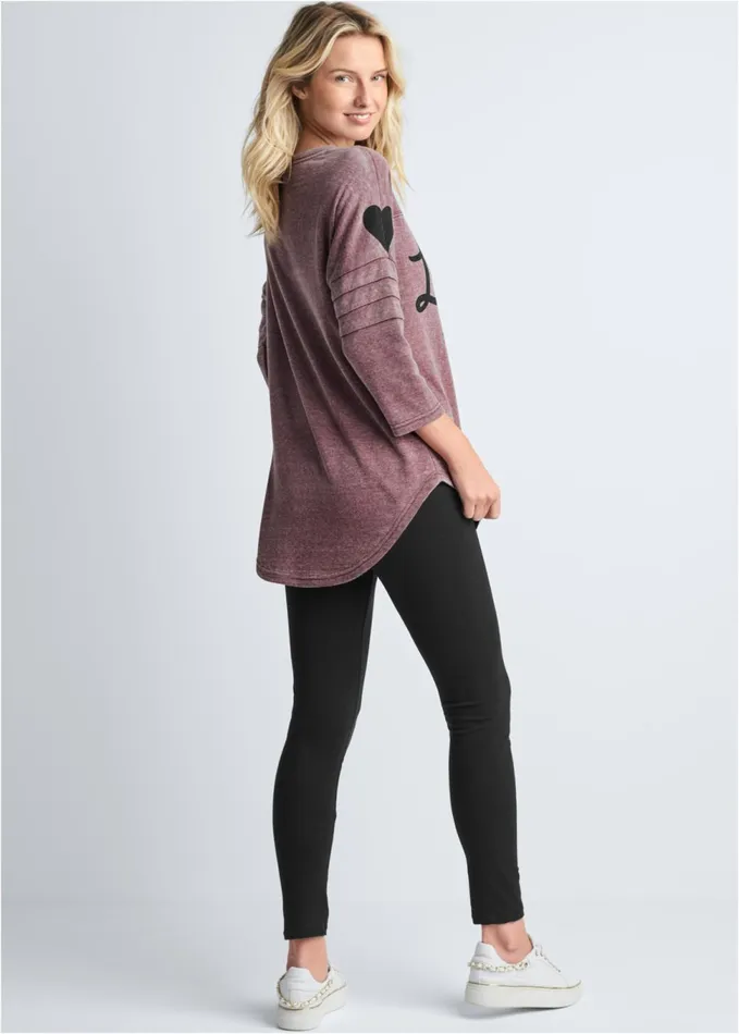 WASHED LOVE GRAPHIC TOP Burgundy Women VENUS Sweatshirts and Hoodies