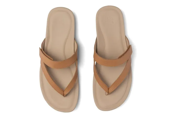 Women ABEO Footwear Sandals Oasis Thong Sandal Almond