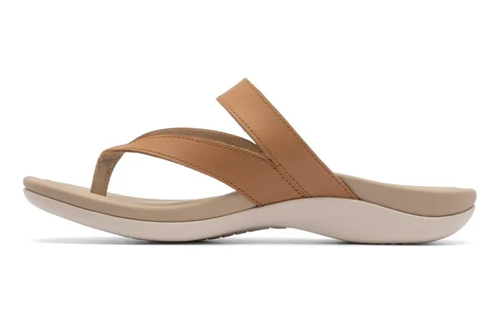 Women ABEO Footwear Sandals Oasis Thong Sandal Almond