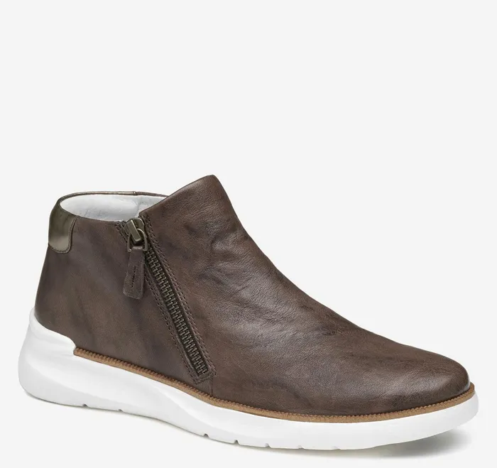 Women Emery Zip Bootie Dark Taupe Washed Italian Sheepskin JohnstonandMurphy Boots and Booties